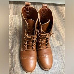 Brown Patina women lace up boots